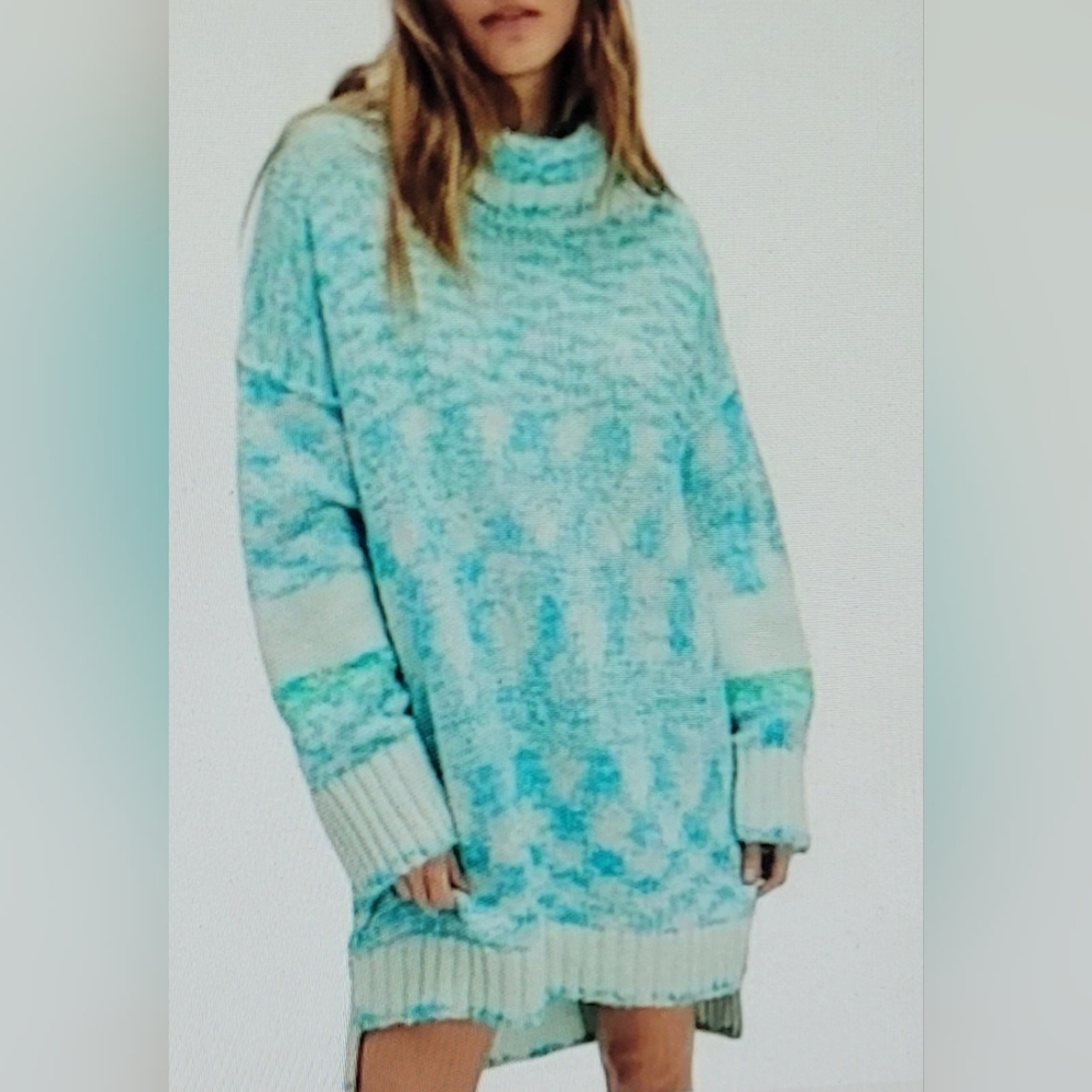NWT FREE PEOPLE WUNTER STORM TUNIC DRESS SIZE XS.  OVERSIZED WILL FIT SMALL MED